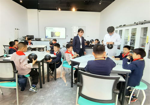 合肥市琥珀名城小学教育集团明皇路小学组织学生参观安徽省青少年科技活动中心凤凰网安徽 凤凰网